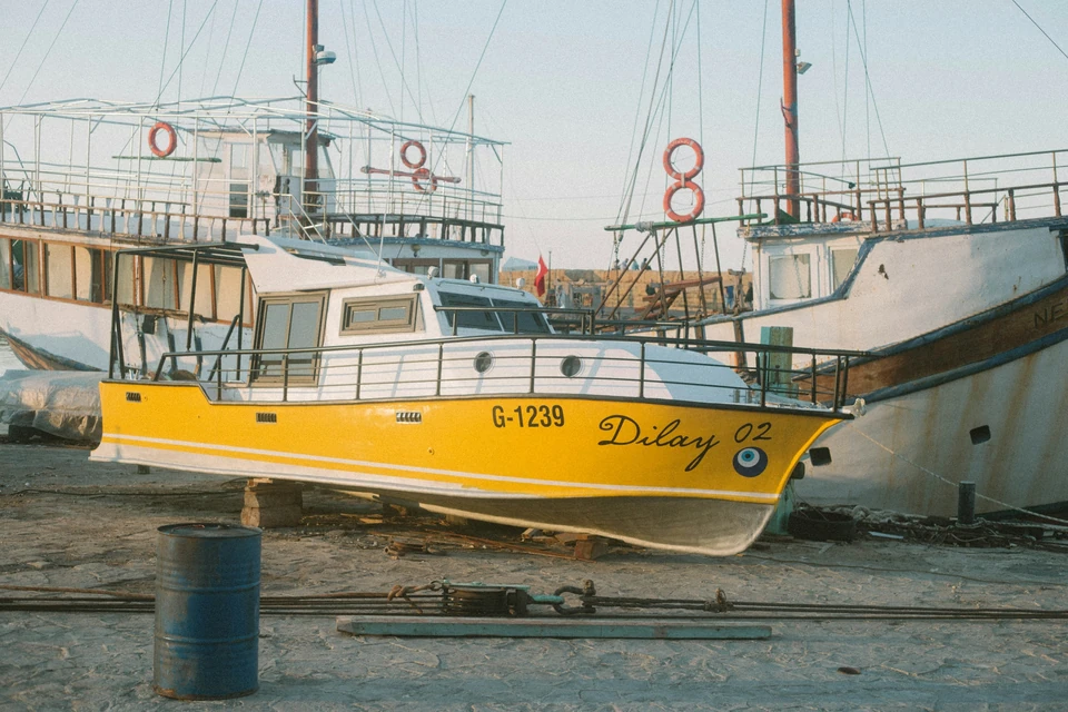 Fiskebåt i Kyrenias hamn