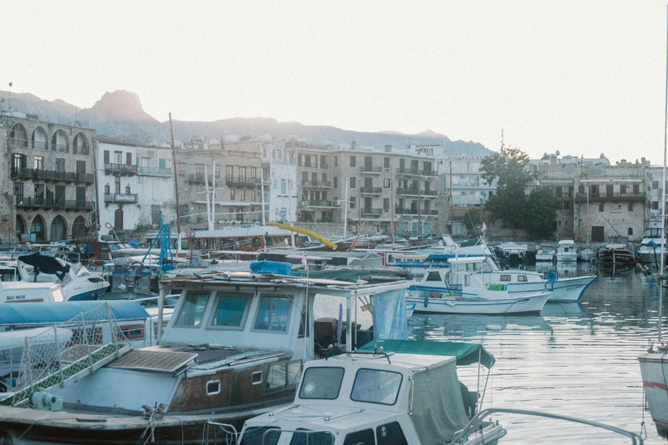 Hamnen och äldre stadsbebyggelse i Kyrenia