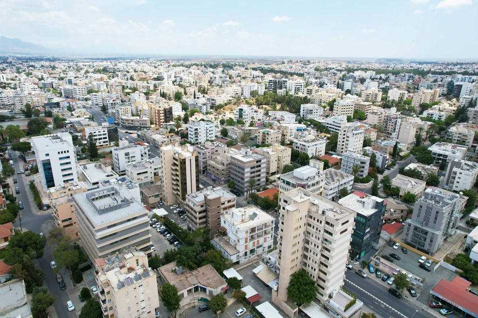 Flygvy över Nicosias stadsbebyggelse